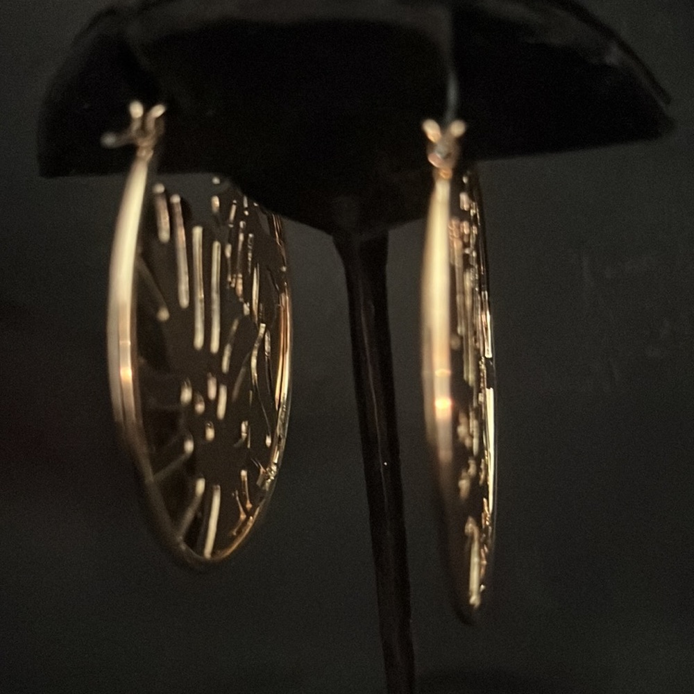 Monstera Leaf Earrings - image 4